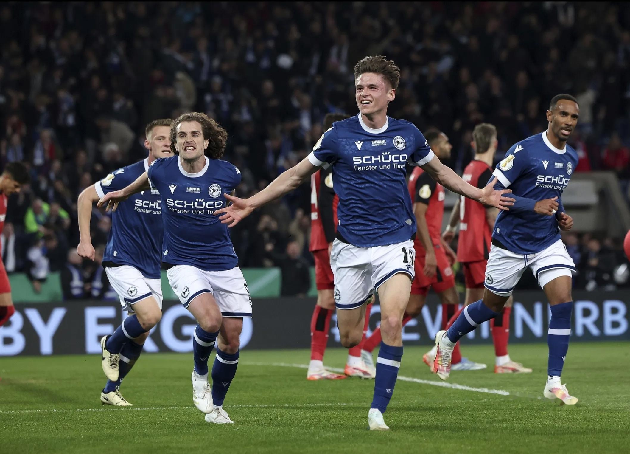 包含国际米兰战术微调备战德甲里昂造点机会备战德国杯之后，孟菲斯灰熊迎来里程碑备战欧冠的词条