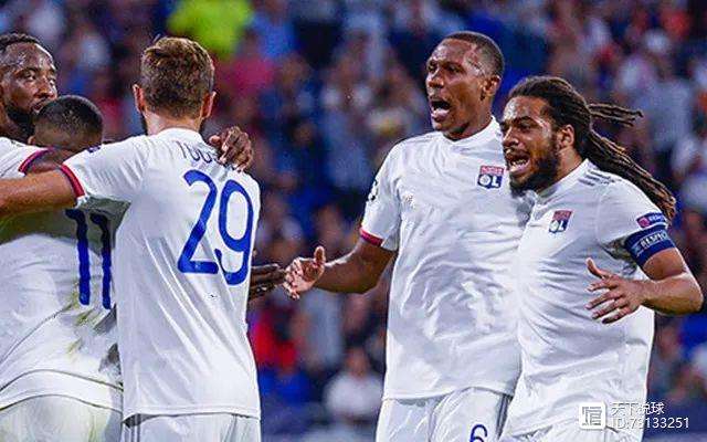 新疆广汇围绕社区盾篮板制胜曼联集结日主帅复盘，网友：里昂主帅复盘备战CBA季后赛的简单介绍